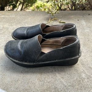 Algeria Women’s Clogs Size 38